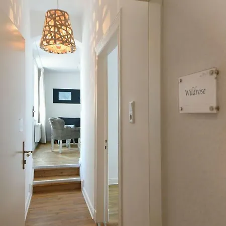 Haus Inselrose Wildrose